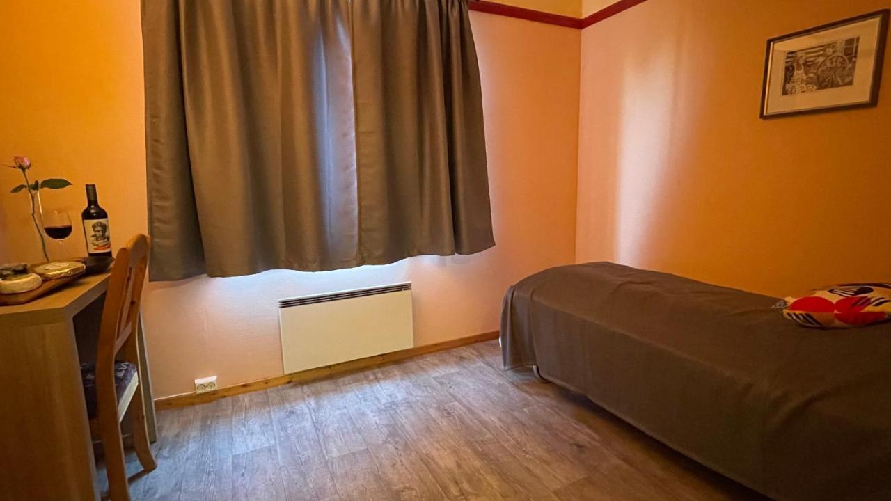 Somna Kro & Gjestegard Vik  Exterior photo